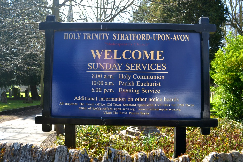 9 reasons why houses of worship should invest in LED signs