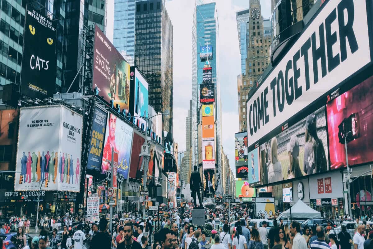Why proofreading digital signage is of critical importance?