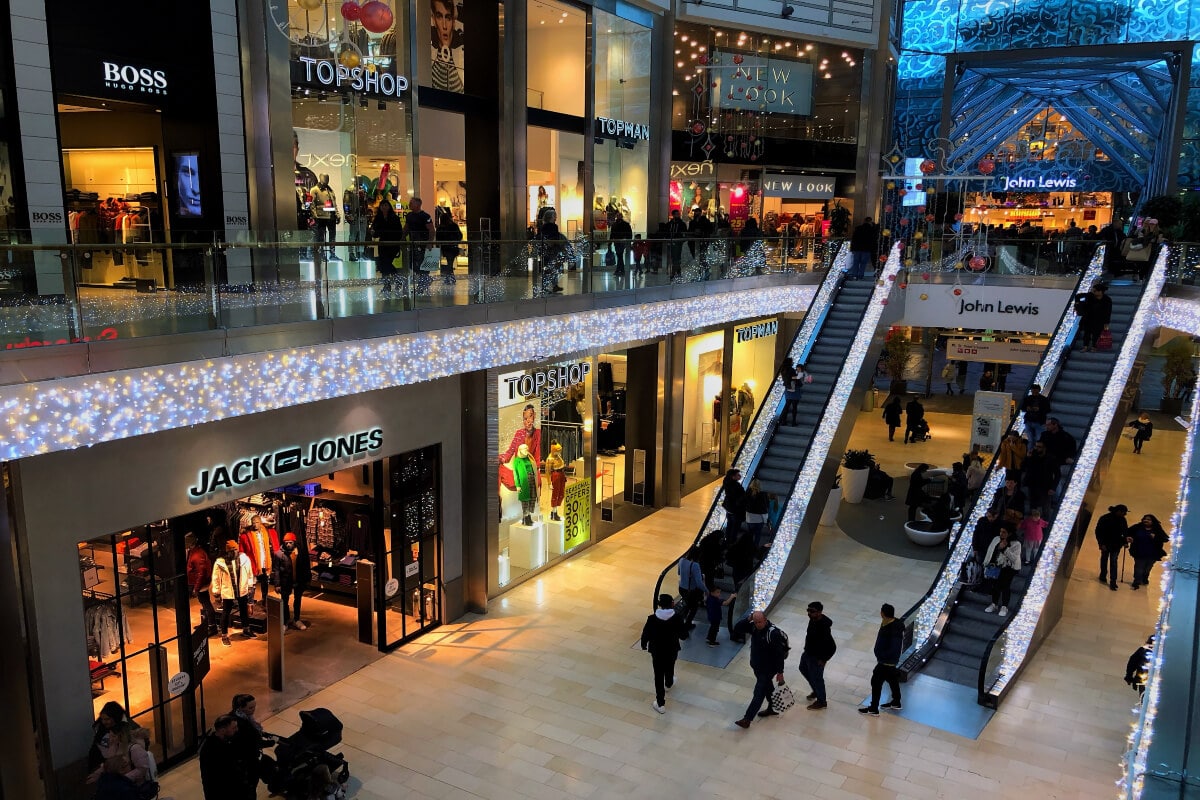 Four exclusive ways that retail industries can use digital displays