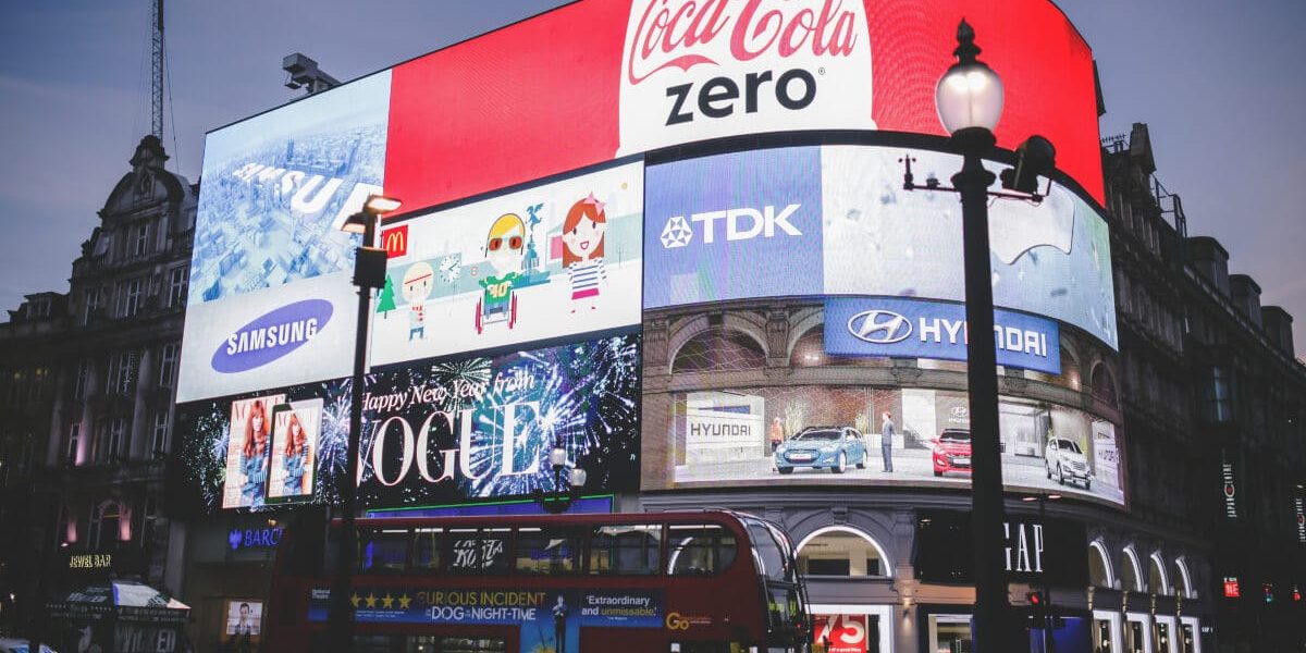 What is a Lightbox Ad and What are its Benefits?