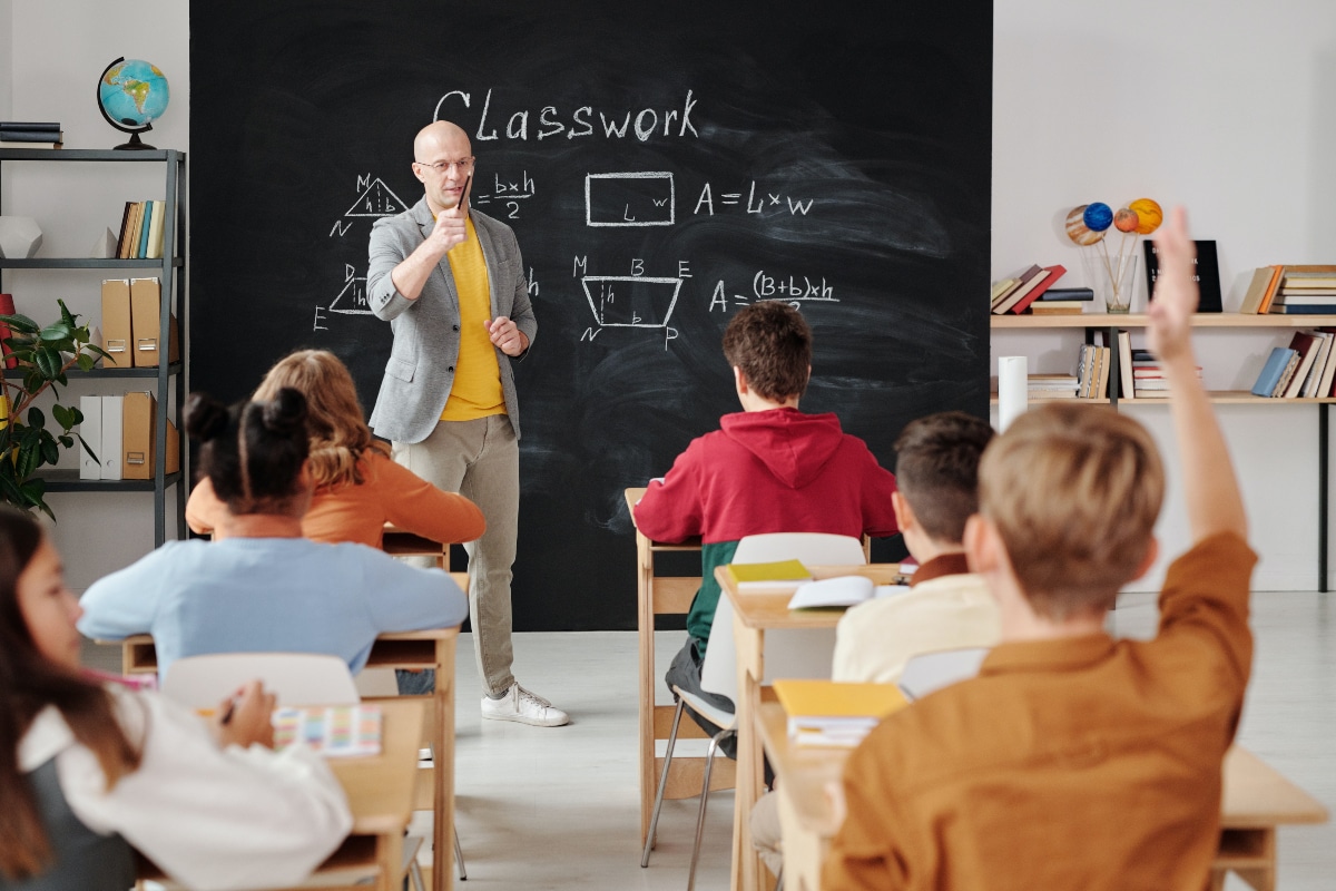6 Promising Benefits of Digital Signage for your Educational Institute