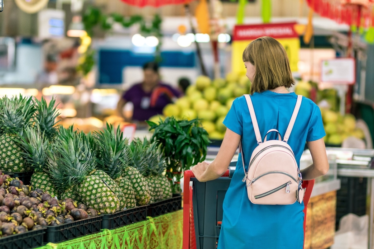 Touchless self-checkout in frictionless experience!