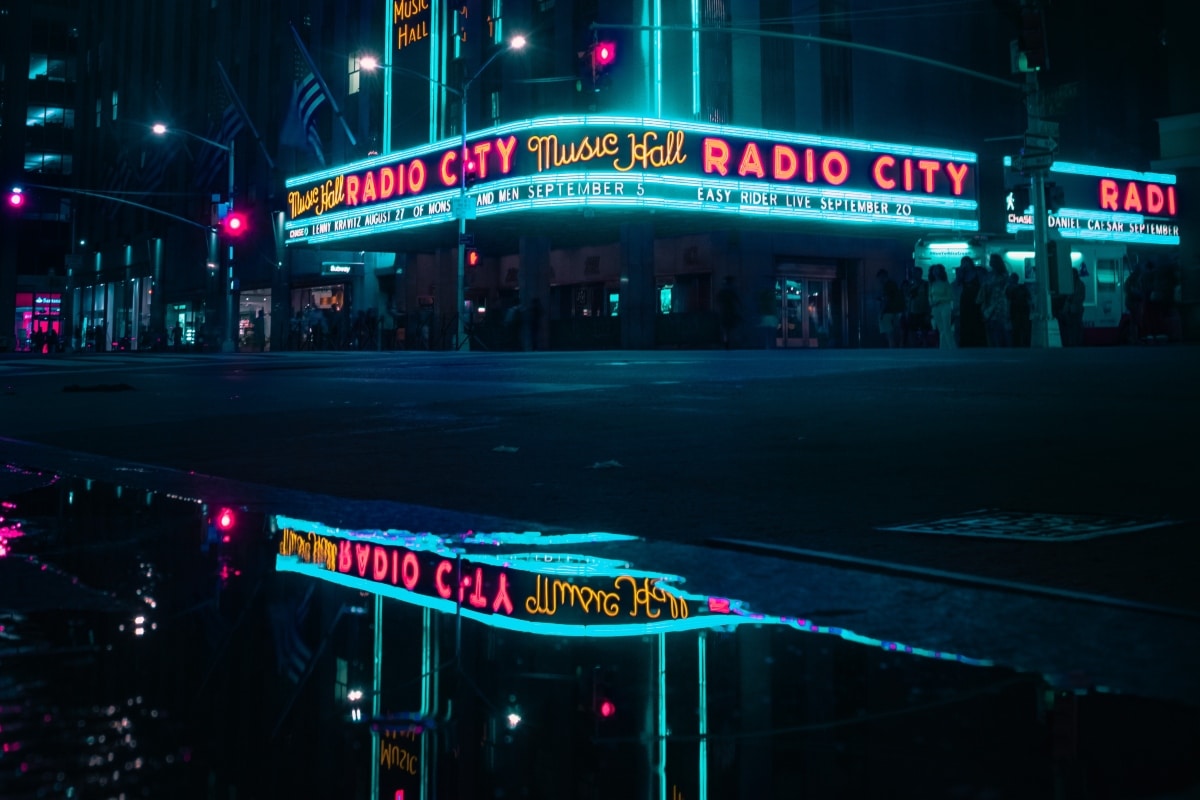 Why invest in neon signage for your business?