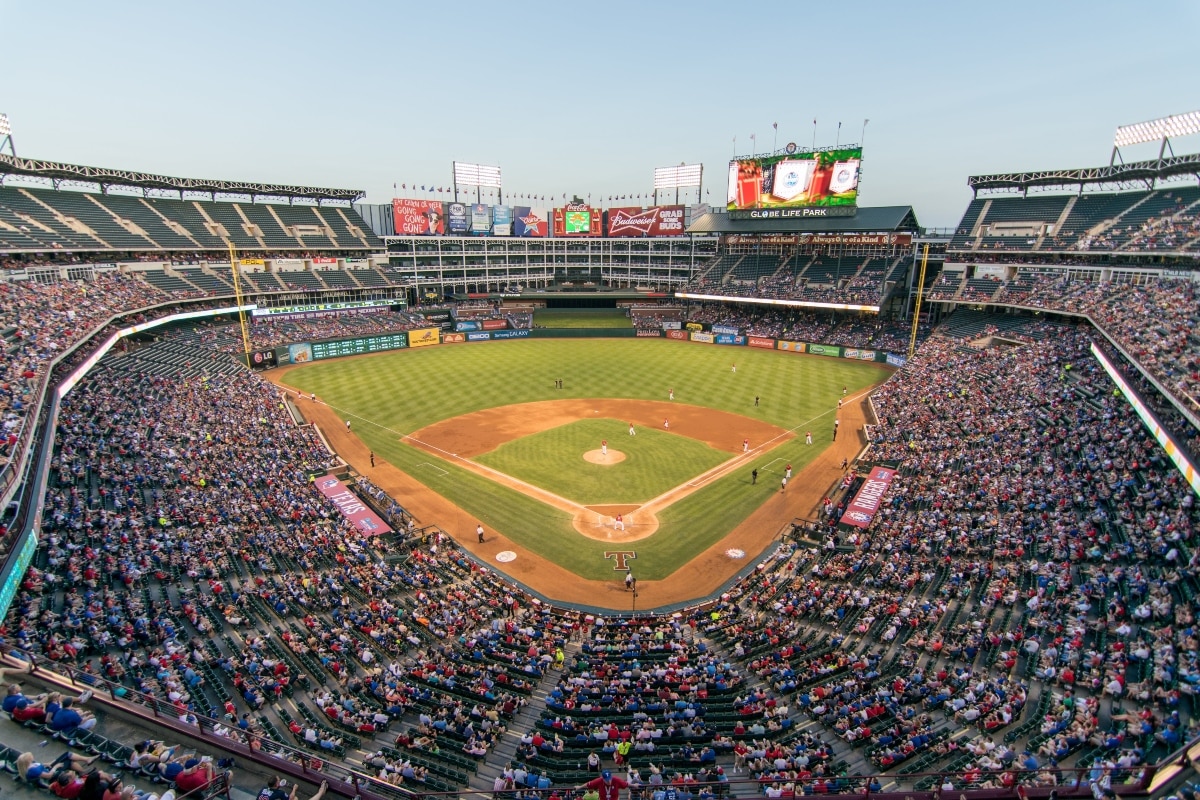 Boosting your advertising power with Stadium Digital Displays