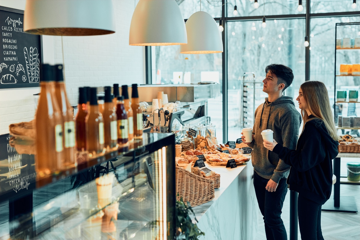 How the Bar and Cafe Scene Has Become a DOOH Hotspot